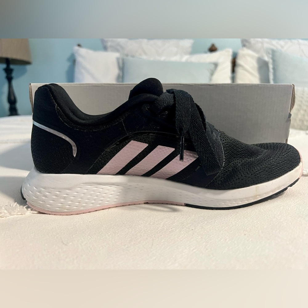 Women’s Adidas Edge Lux 5 Sneaker, 7.5, Black With Pi… Gem